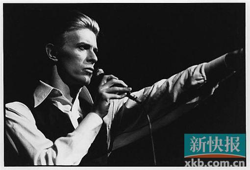 传奇音乐人大卫·鲍伊去世生前与披头士齐名