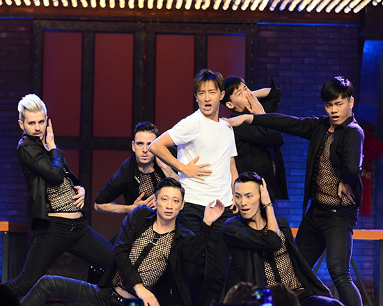 韩庚变天后少女心爆棚