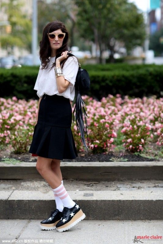 我用充满学院风的长筒袜致我逝去的少女时代 ！ 