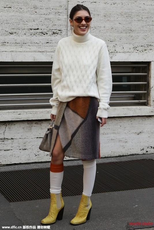 我用充满学院风的长筒袜致我逝去的少女时代 ！ 