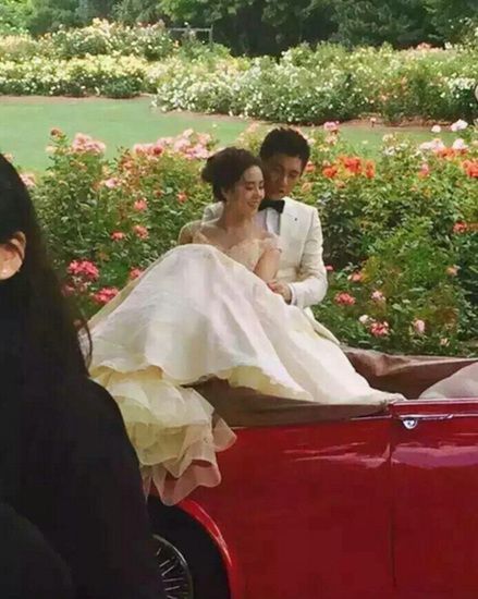 吴奇隆刘诗诗婚纱照现场曝光婚礼地点仍保密