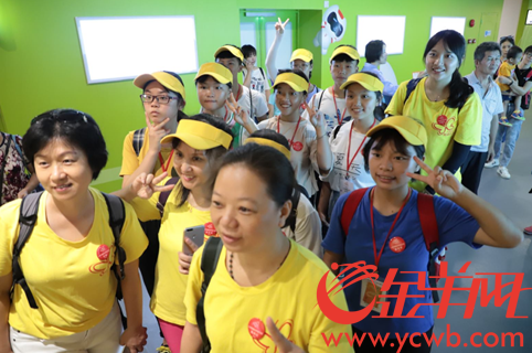 放飞山区小梦想——蝴蝶助学团组织贵州山区学生游广州 放飞山区小梦想——蝴蝶助学团组织贵州山区学生游广州