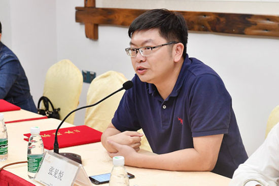 中新社广东分社党委书记、社长张见悦致辞